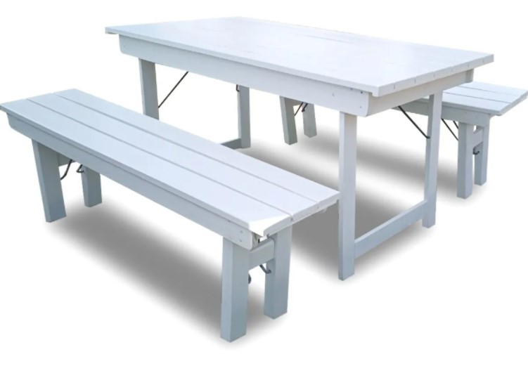 Mesa Libro 1.56x0.90x0.78 + 6 sillas plegables - Confort y Muebles